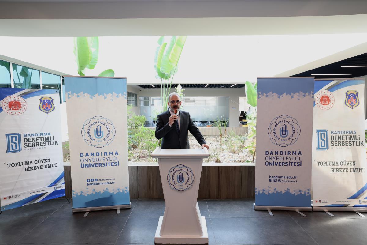Üniversitemizde Bağımlılık Alanında Çalışanlara Yönelik Eğitim Programının Açılışı Gerçekleştirildi