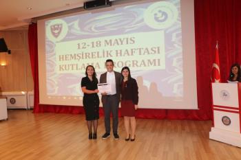 Türk Hemşireler Derneği İzmir Şubesi’nin Düzenlediği "Toplumsal Duyarlılık Öğrenci Projeleri" Yarışmasında Sağlık Bilimleri Fakültesi Öğrencilerimiz Birinciliği ve İkinciliği Elde Ederek Büyük Başarı Gösterdi