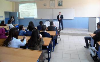 Bandırma Meslek Yüksekokulu'na Hacı İlbey Mesleki ve Teknik Anadolu Lisesi Öğrencilerinden Ziyaret