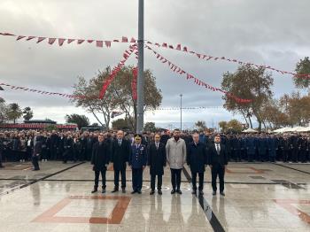 Bandırma Cumhuriyet Meydanı’nda 10 Kasım Atatürk’ü Anma Günü Töreni Düzenlendi