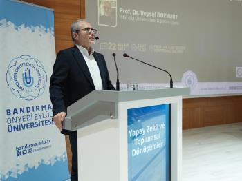 Üniversitemizde “Yapay Zekâ ve Toplumsal Dönüşümler” Konulu Konferans Düzenlendi