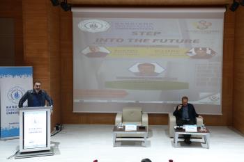 İşletme ve Ekonomi Topluluğumuz Tarafından "Step Into The Future" Konulu Konferans Düzenlendi