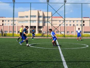 Gençlik Festivali Kapsamında Rektörlük Kupası Futbol Turnuvası Başladı